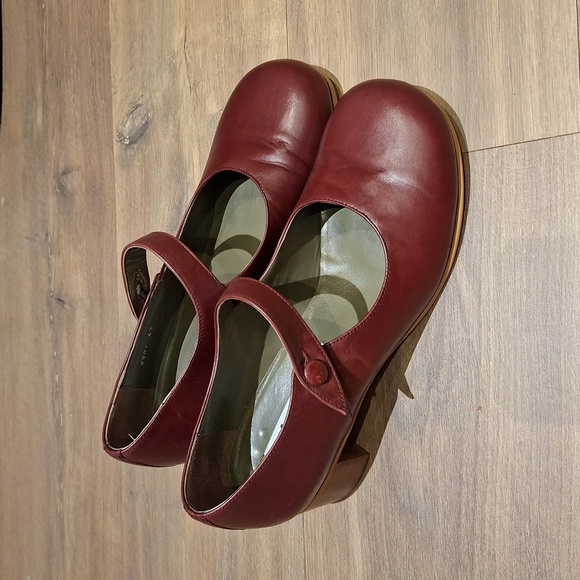 Vol de Nuit Shoes - Vol de Nuit Women's Red Leather Mary Jane's with Wood Heel (EU 41/US 10)